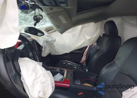 2017 Ram 1500 Night 4X4 5'7 Box z USA, uszkodzony, nr VIN 1C6RR7MT5HS647723